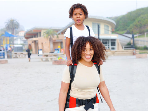 Discover Step Caddy: a compact, lightweight child carrier with hip-lock straps, 1680D ballistic nylon, and magnetic locking buckles.
Step Caddy toddler carrier for outdoor adventures with kids, perfect for hiking and family outings.