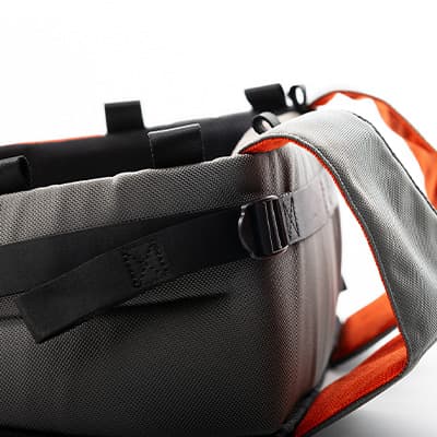 Feature focus of Step Caddy child carrier - easy use ergonomics - the Hip Locks Straps for shape customization