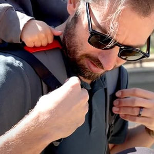 Feature focus of Step Caddy child carrier - easy use ergonomics